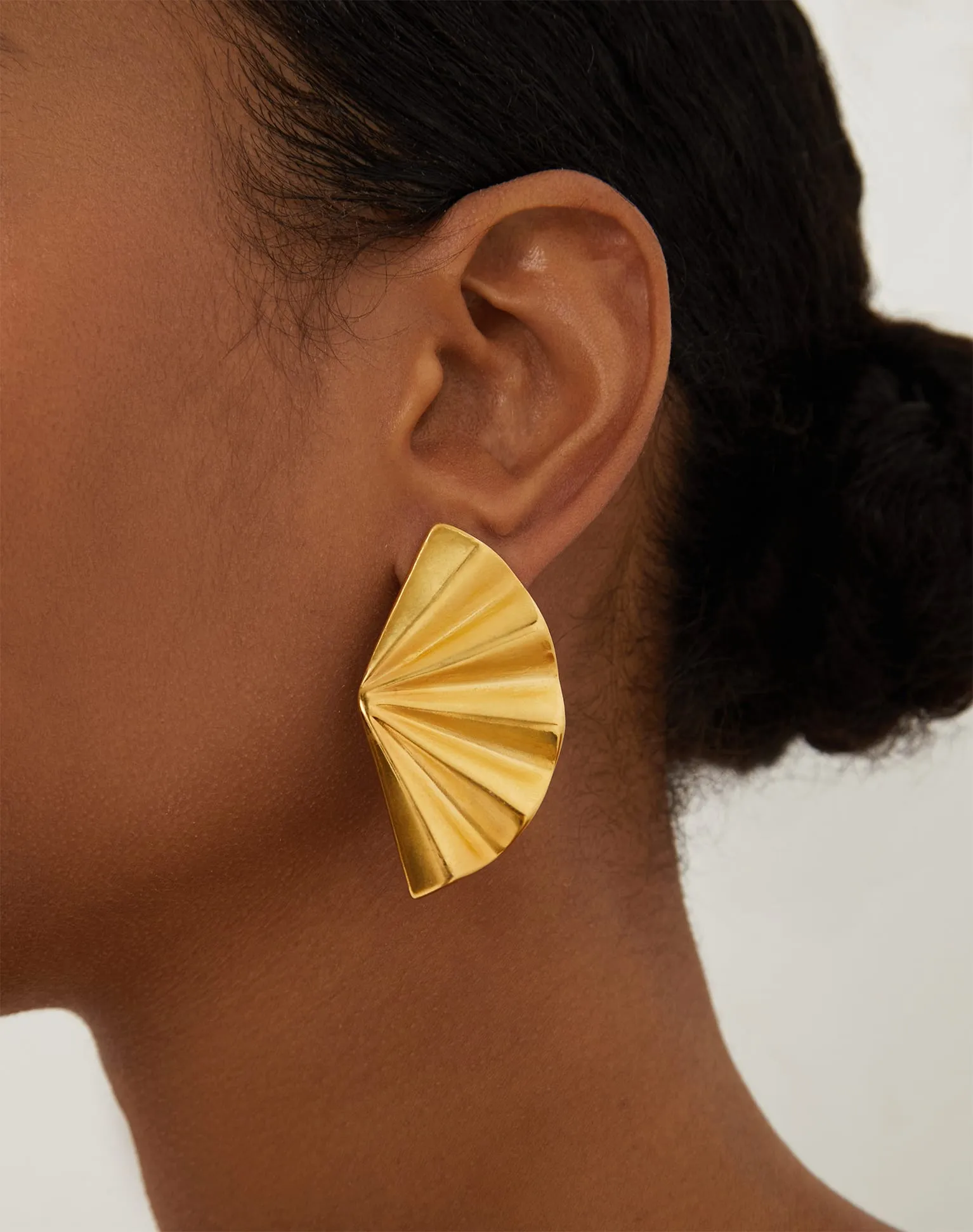 Alexa Earrings - Gold