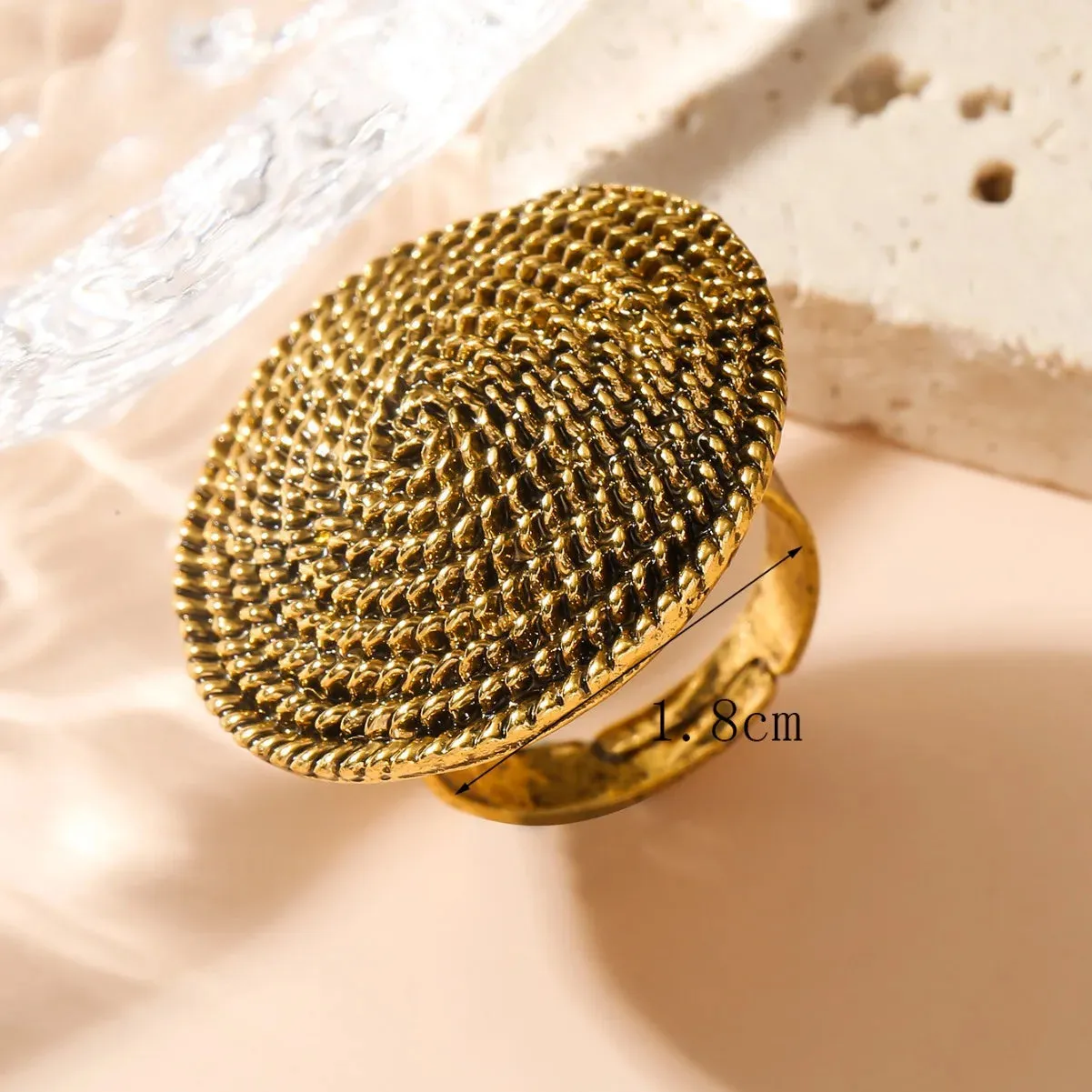 Vintage Gold Round Spiral Open Ring